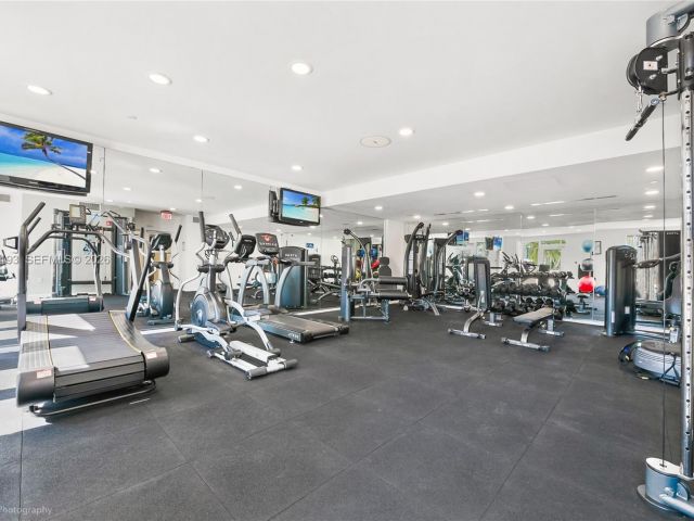 Apartment for rent  Unit # - photo 7440832