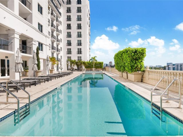 Apartment for rent  Unit # - photo 7440835