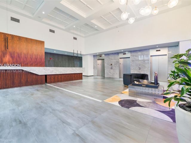 Apartment for rent  Unit # - photo 7440836