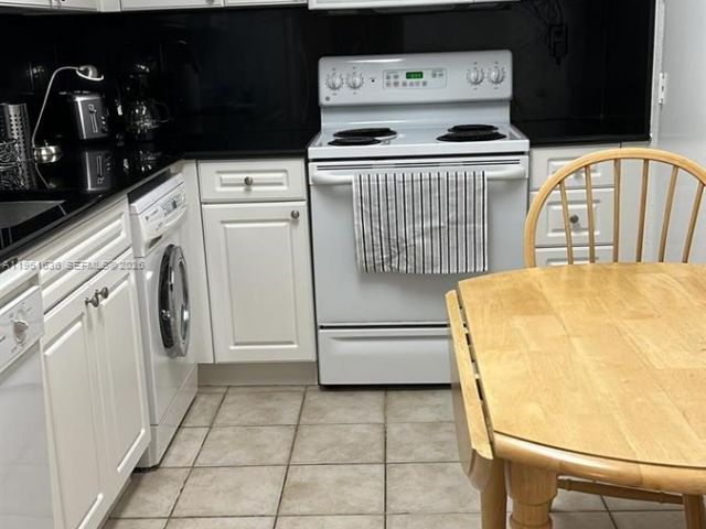 Apartment for sale  Unit #1033 - photo 7436263