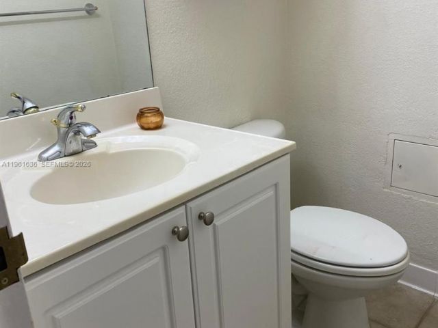 Apartment for sale  Unit #1033 - photo 7436264