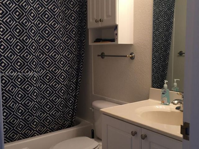 Apartment for sale  Unit #1033 - photo 7436266