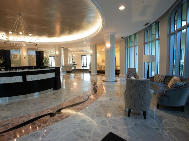 Apartment for sale  Unit #1033 - photo 7436270