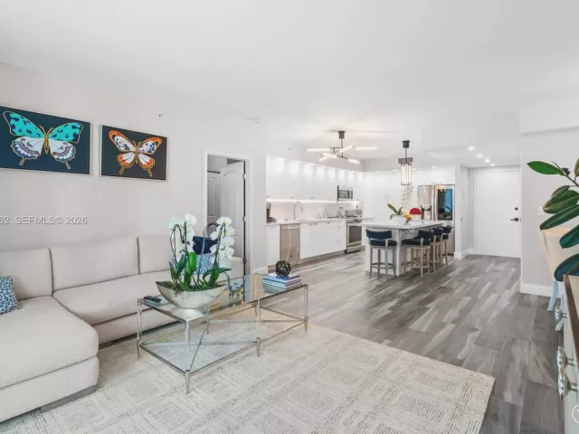 2-bedroom condo for sale in Sunny Isles Beach - 17555 Atlantic Blvd UPH3 - MondialRealty