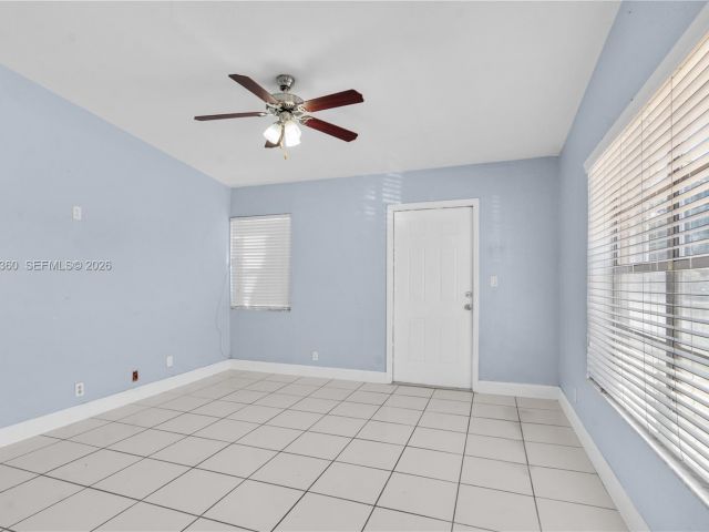 3-bedroom home for rent in Miami - 11535 Lincoln Blvd 0 - MondialRealty