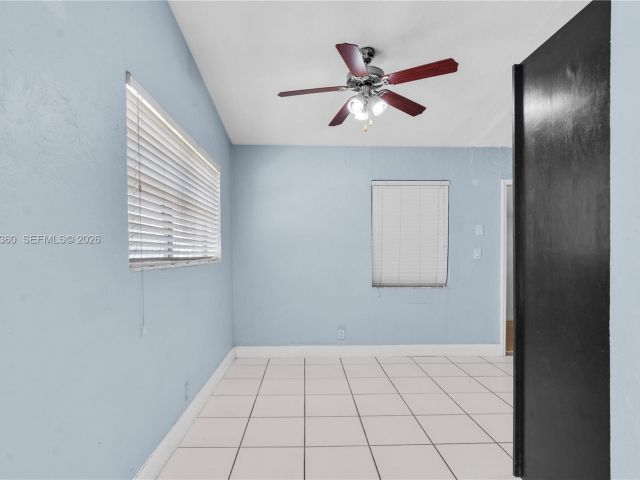 3-bedroom home for rent in Miami - 11535 Lincoln Blvd 0 - MondialRealty