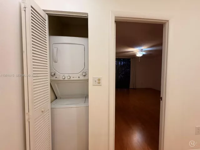 2-bedroom home for sale in Doral - 3855 Estepona Ave 10-D-1 - MondialRealty