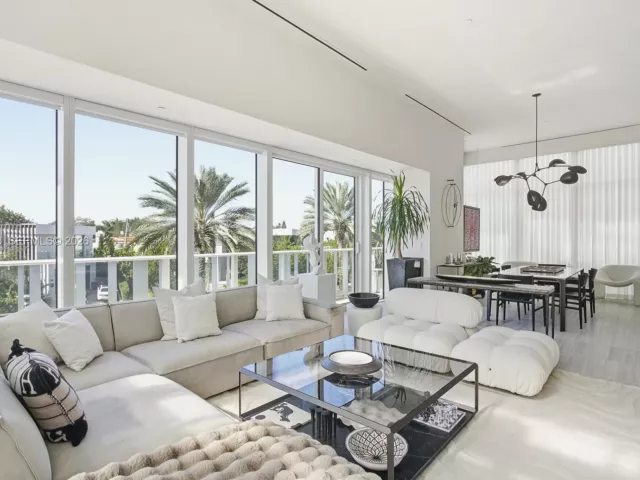 2-bedroom condo for rent in Miami Beach - 4701 N Meridian Ave 208 - MondialRealty