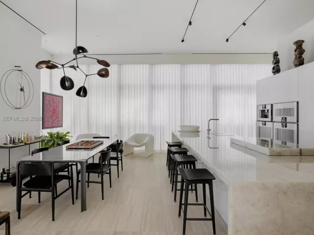 2-bedroom condo for rent in Miami Beach - 4701 N Meridian Ave 208 - MondialRealty