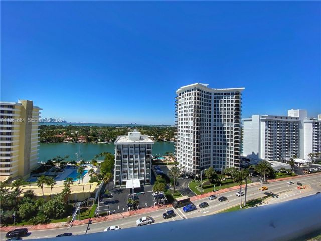 Apartment for rent  Unit #1423 - photo 7502105