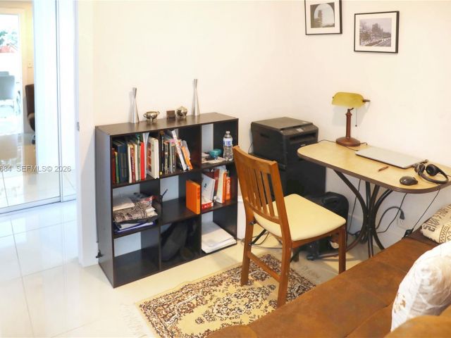 Apartment for rent  Unit #1423 - photo 7502107