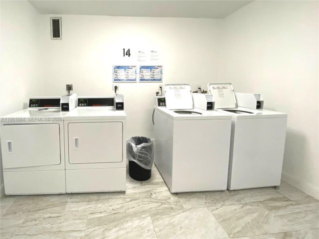 Apartment for rent  Unit #1423 - photo 7502113