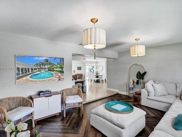 Home for rent at 2080 NE 65th St - photo 7531574