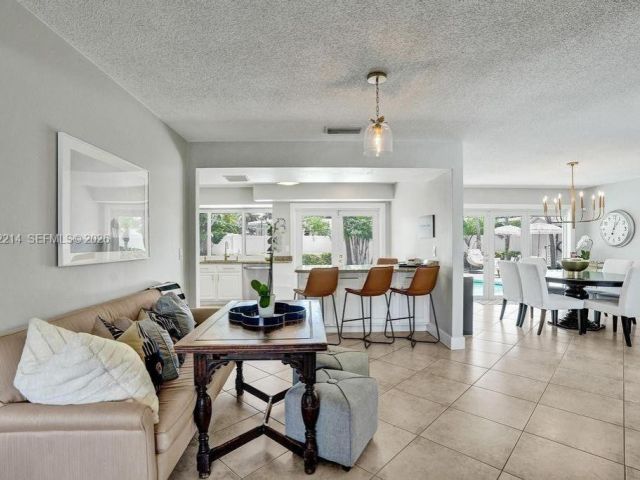 Home for rent at 2080 NE 65th St - photo 7531575