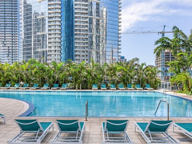 Apartment for sale  Unit #2009 - photo 7402877