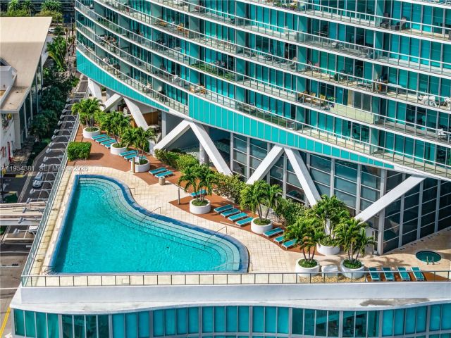 Apartment for sale  Unit #2009 - photo 7402878