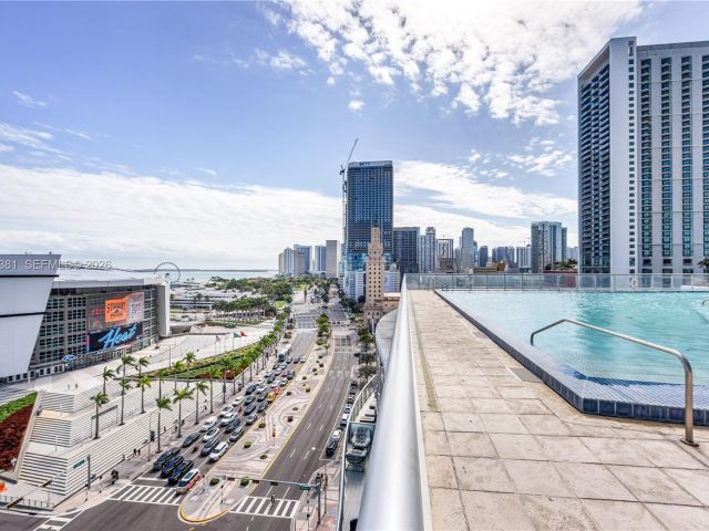 Apartment for sale  Unit #2009 - photo 7402879