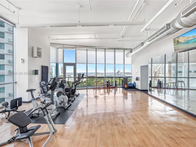 Apartment for sale  Unit #2009 - photo 7402881