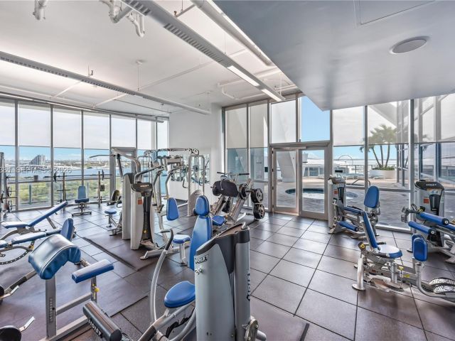 Apartment for sale  Unit #2009 - photo 7402882