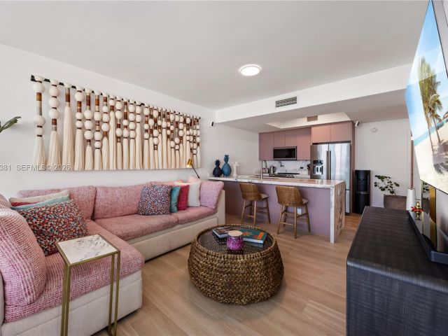 Apartment for sale  Unit #2009 - photo 7402891