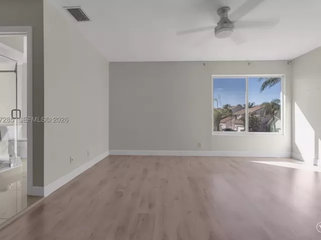 3-bedroom home for sale in Boca Raton - 6768 Canary Palm Cir - MondialRealty