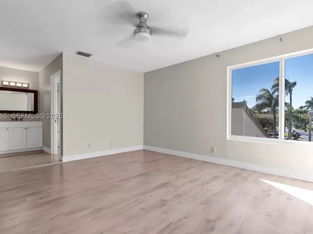 3-bedroom home for sale in Boca Raton - 6768 Canary Palm Cir - MondialRealty