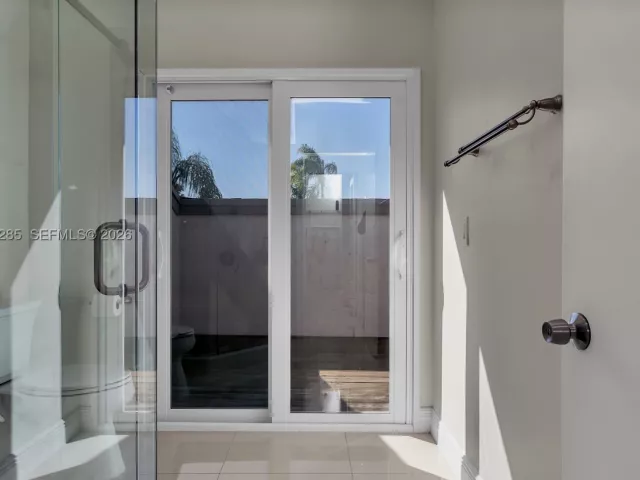 3-bedroom home for sale in Boca Raton - 6768 Canary Palm Cir - MondialRealty