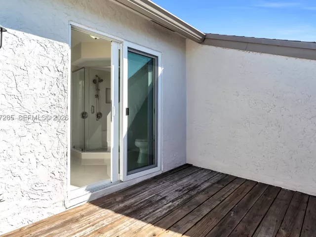 3-bedroom home for sale in Boca Raton - 6768 Canary Palm Cir - MondialRealty