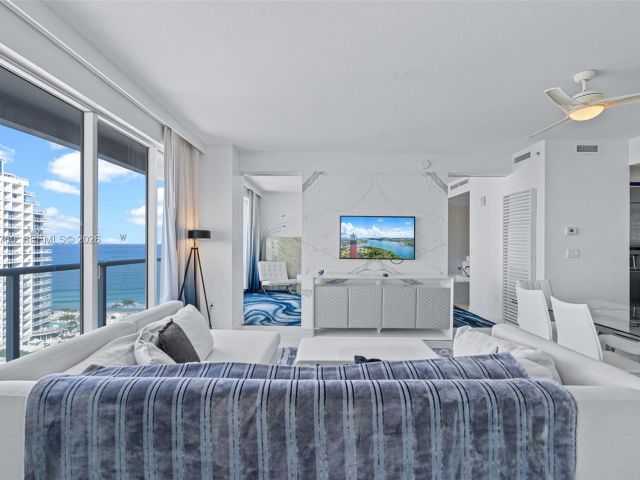 Apartment for sale  Unit #1804 - photo 7412003