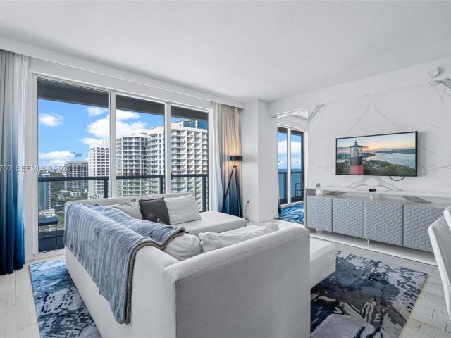 Apartment for sale  Unit #1804 - photo 7412004