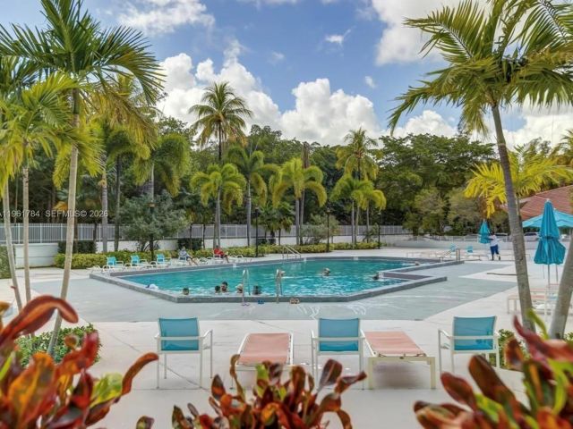 Apartment for rent  Unit #1423 - photo 7484734