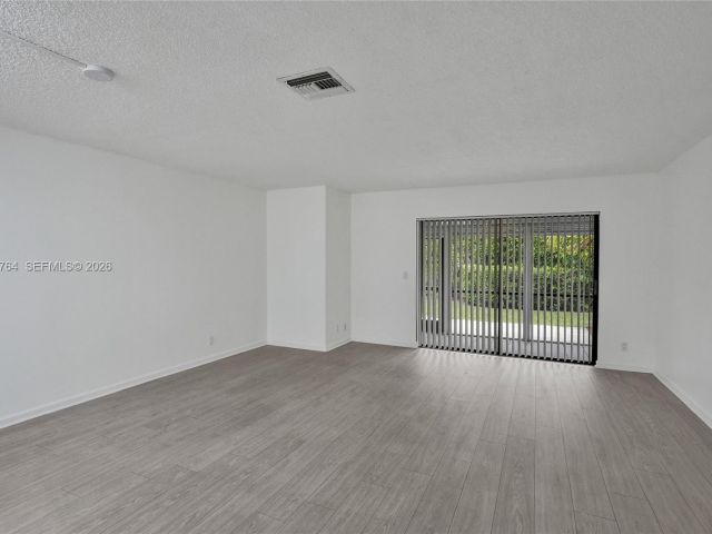 3-bedroom home for rent in West Palm Beach - 2641 W Gately Dr W 1002 - MondialRealty