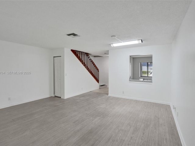 3-bedroom home for rent in West Palm Beach - 2641 W Gately Dr W 1002 - MondialRealty