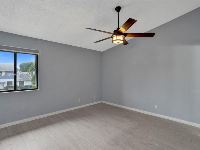 3-bedroom home for rent in West Palm Beach - 2641 W Gately Dr W 1002 - MondialRealty