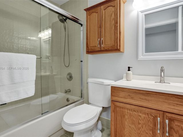 3-bedroom home for rent in West Palm Beach - 2641 W Gately Dr W 1002 - MondialRealty