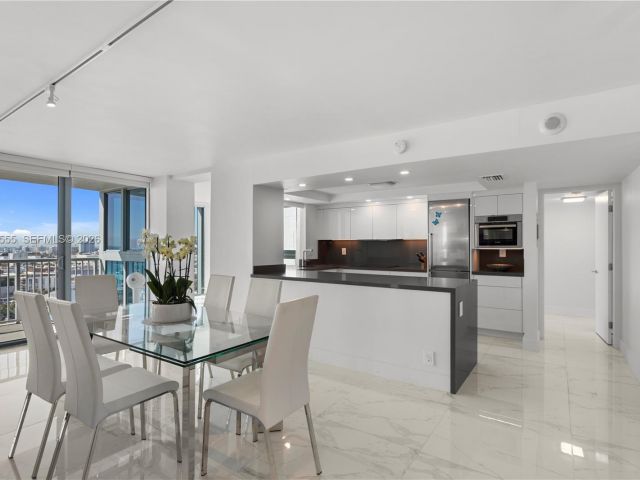 Apartment for sale  Unit #PH06/08 - photo 7394533