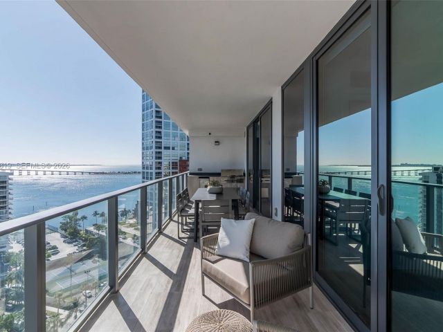 Apartment for sale  Unit #1602 - photo 7395398