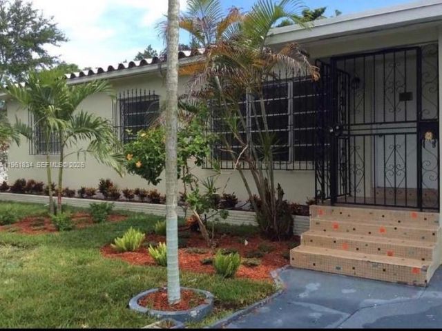 Home for rent at 730 NE 139 ST - photo 7500514