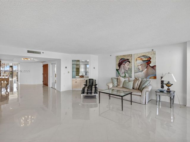 Apartment for sale  Unit #1109 - photo 7488323