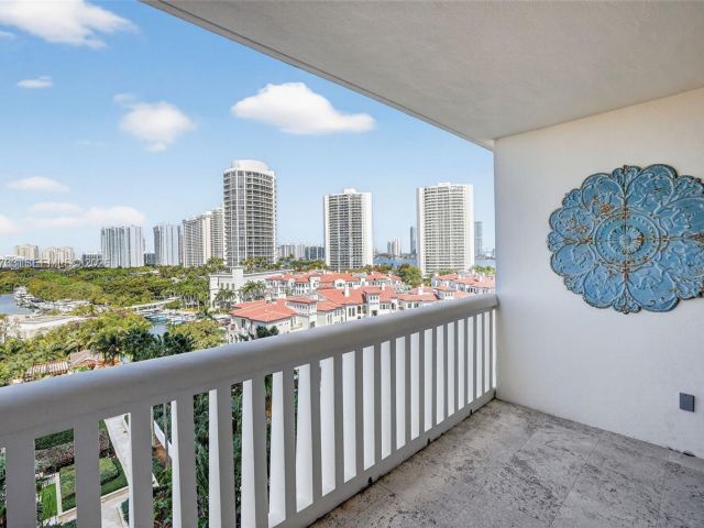 Apartment for sale  Unit #1109 - photo 7488330