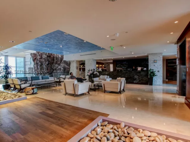 2-bedroom condo for sale in Miami Beach - 6801 Collins Ave 1110 (Door 1106) - MondialRealty