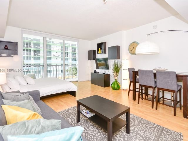 Apartment for rent  Unit #1211 - photo 7442210