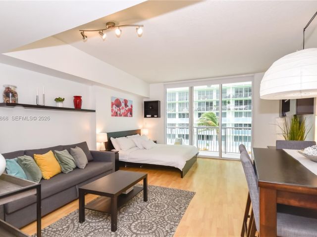 Apartment for rent  Unit #1211 - photo 7442212