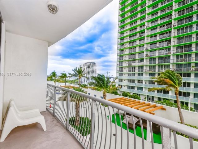 Apartment for rent  Unit #1211 - photo 7442219