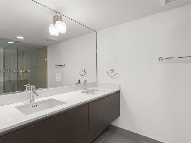 Apartment for rent  Unit #116 - photo 7394667