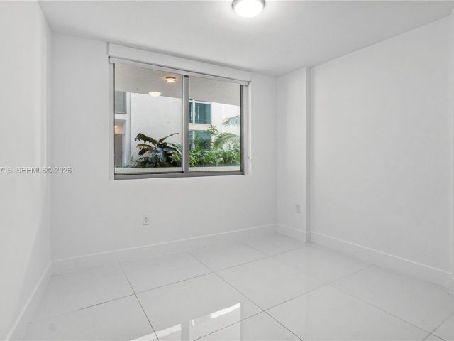 Apartment for rent  Unit #116 - photo 7394670