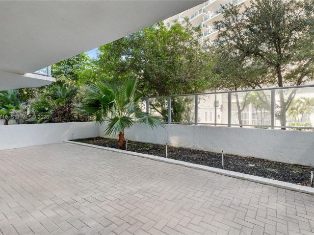 Apartment for rent  Unit #116 - photo 7394673