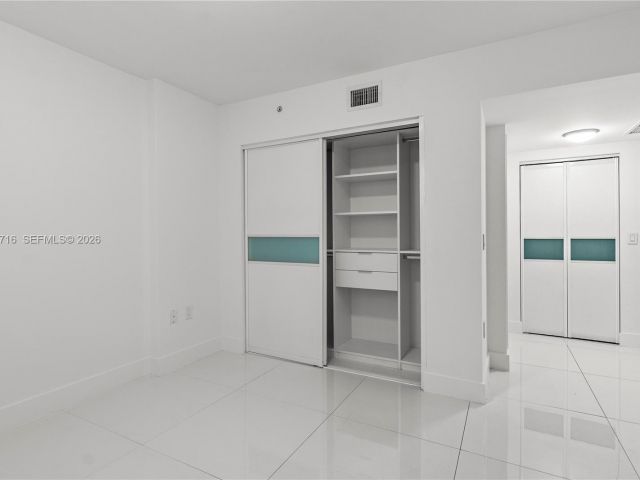 Apartment for rent  Unit #116 - photo 7394675