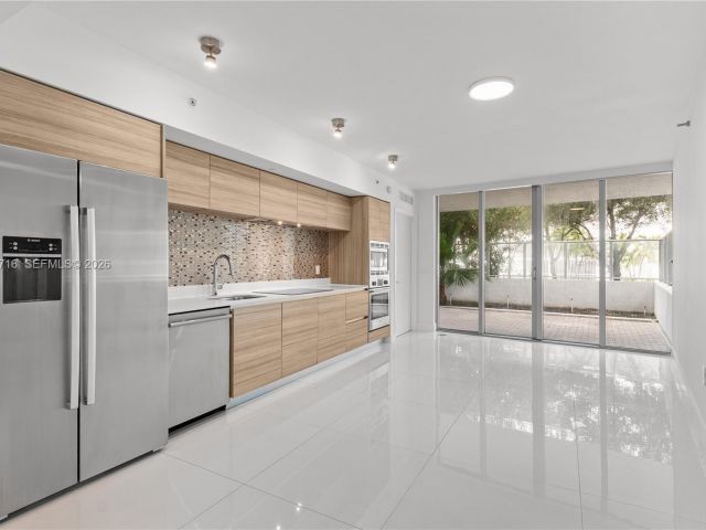 Apartment for rent  Unit #116 - photo 7394680