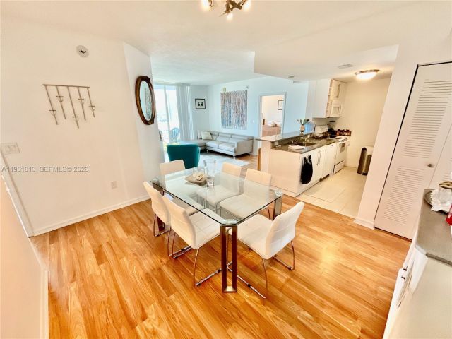 Apartment for sale  Unit #1705 - photo 7433511